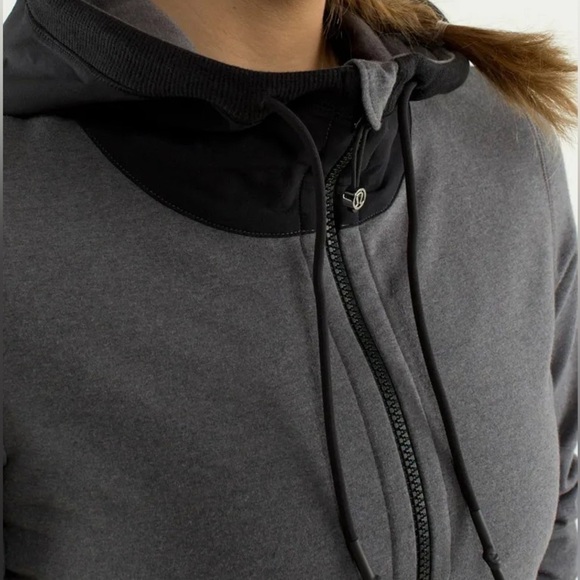 Lululemon Voyage Hoodie - Picture 3 of 13